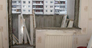 Демонтаж подоконного блока в Луге – услуги по доступным ценам от 1563 рублей