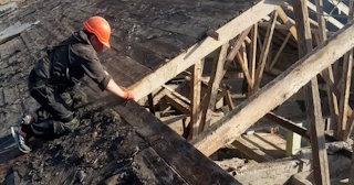 Профессиональный демонтаж стропильной системы от Сварной-Лга в Луге от 573 рублей.