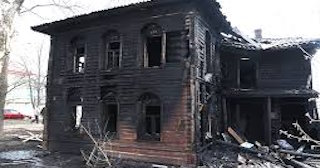 Демонтаж дома после пожара в Луге - Быстро и надежно от Сварной-Лга от 2188 рублей